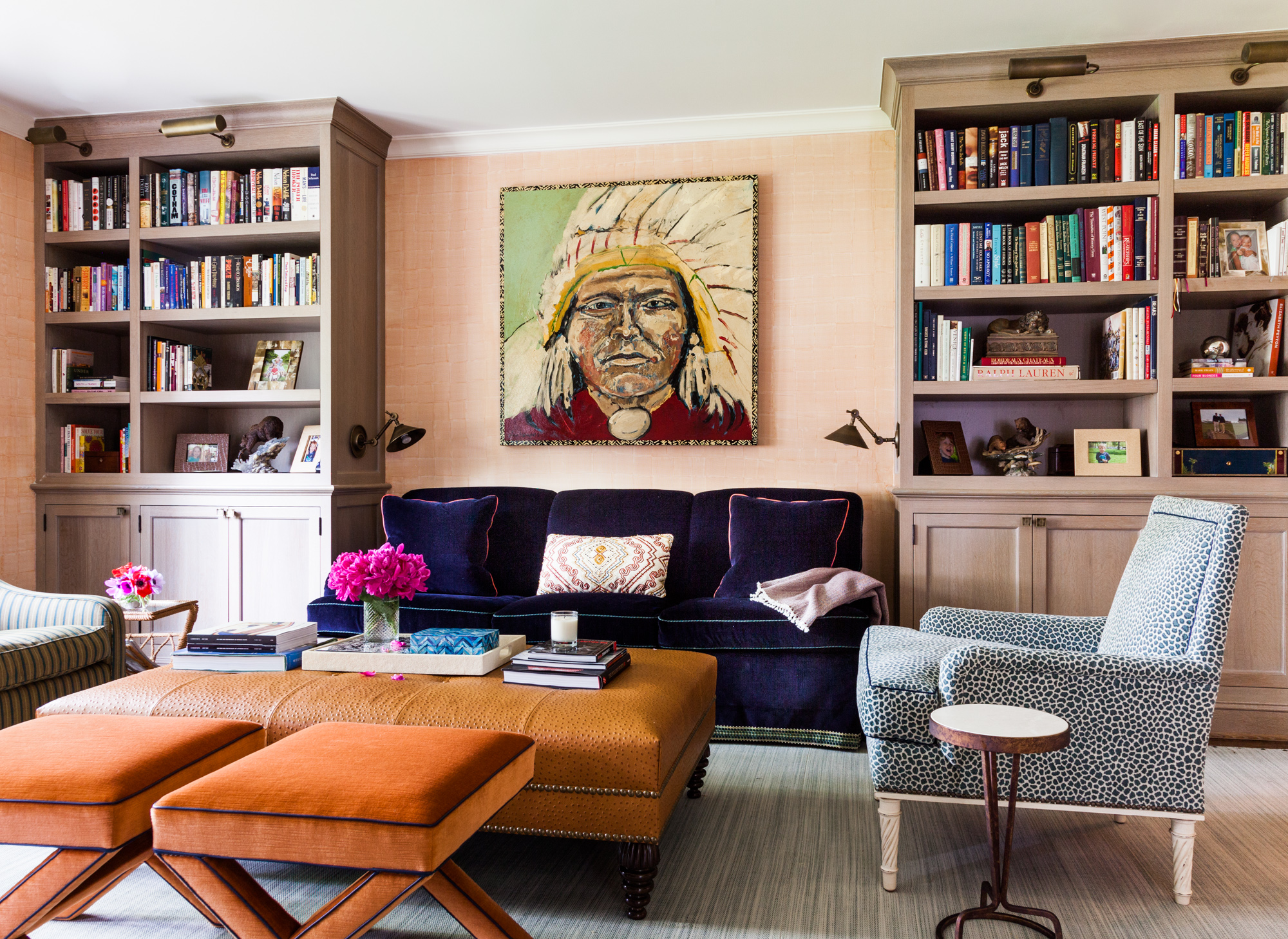6 Well-Accessorized Mid-century Modern Living Rooms
