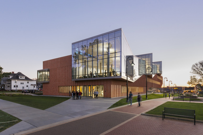 1 Kent State Center for Architecture and Environmental Design