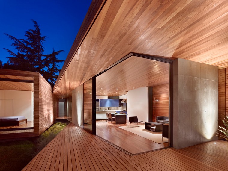The Bal House is an existing midcentury ranch house in California’s Menlo Park that was renovated and had a single-story addition added to it. A retired couple hired Terry & Terry Architecture to open up the interior and create a light-filled extension.