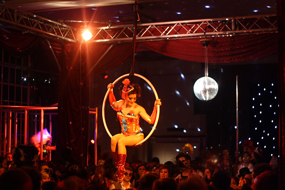 10 WAYS TO PARTY ON NEW YEAR'S EVE IN LONDON