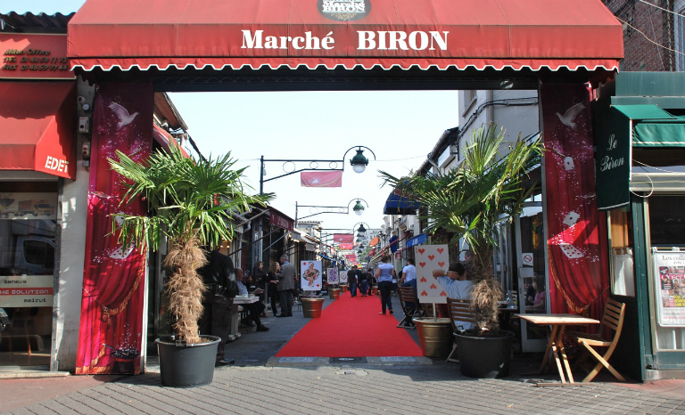 3 City Guide For Designers: Paris Flea Markets