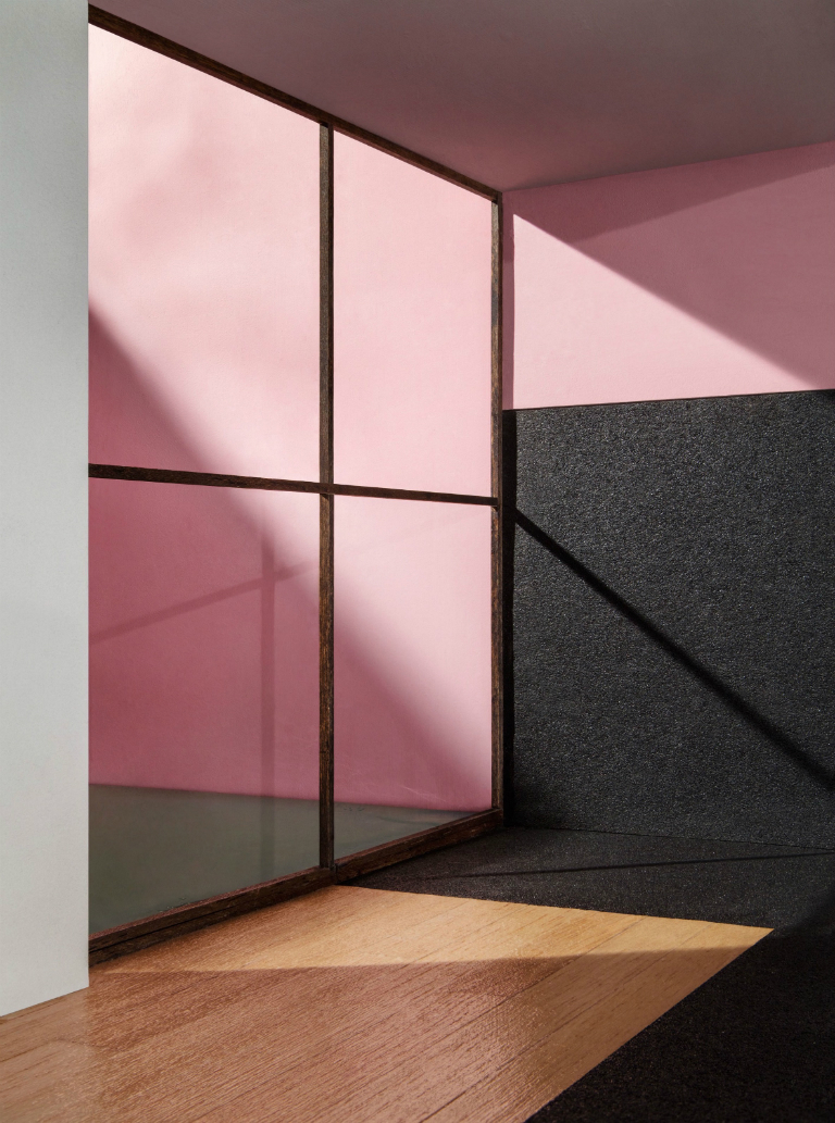 4 Luis Barragán's "emotional architecture" recreated in model photographs