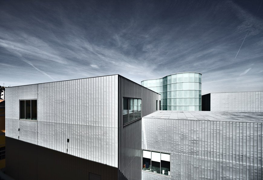 Museo delle Culture: Milan’s first museum dedicated to culture | You can visit us at our website, www.sornixelvuta.pro and check our Pinterest @midcenturyblog to get more #MidCenturyModern inspiration.