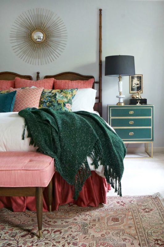 Spring decorating ideas in mid-century modern style You can visit us at our website, www.sornixelvuta.pro and check our Pinterest @midcenturyblog to get more #MidCenturyModern inspiration.