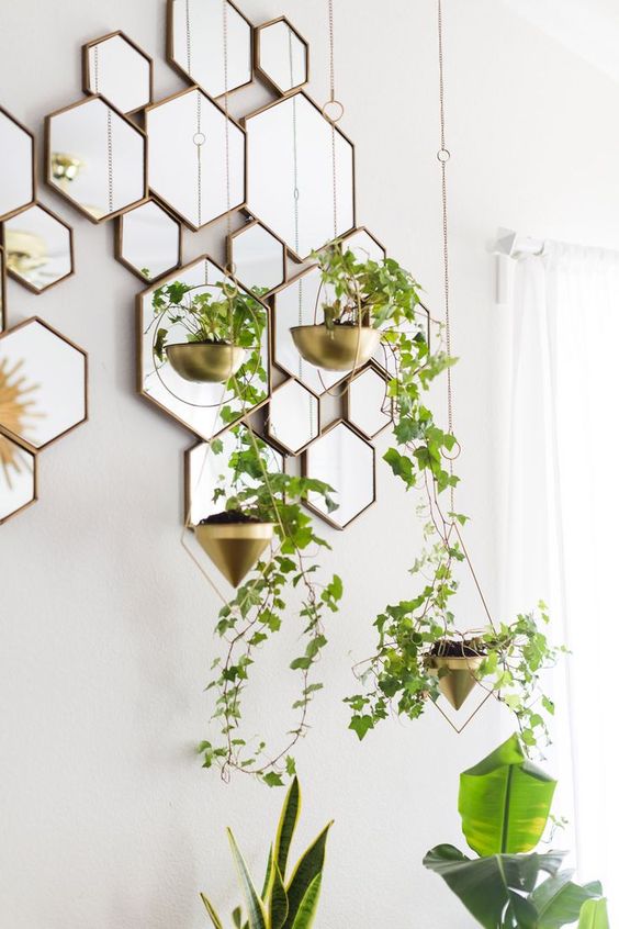 Spring decorating ideas in mid-century modern style You can visit us at our website, www.sornixelvuta.pro and check our Pinterest @midcenturyblog to get more #MidCenturyModern inspiration.