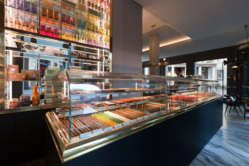 Essential Home Midcentury Furniture Ta Milano A Retro Chic Restaurant to Visit During iSaloni 2017