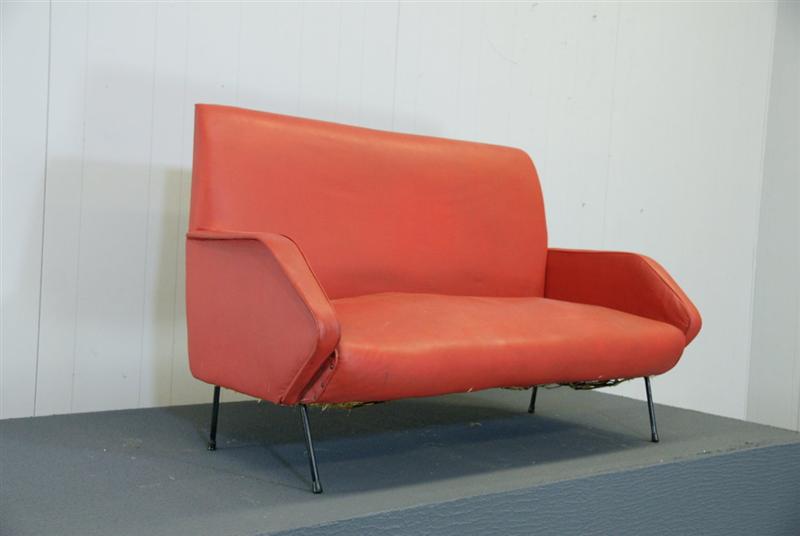 Midcentury modern Italian design Salvatore Ferrante | You can visit us at our website, www.sornixelvuta.pro and check our Pinterest @midcenturyblog to get more #MidCenturyModern inspiration.
