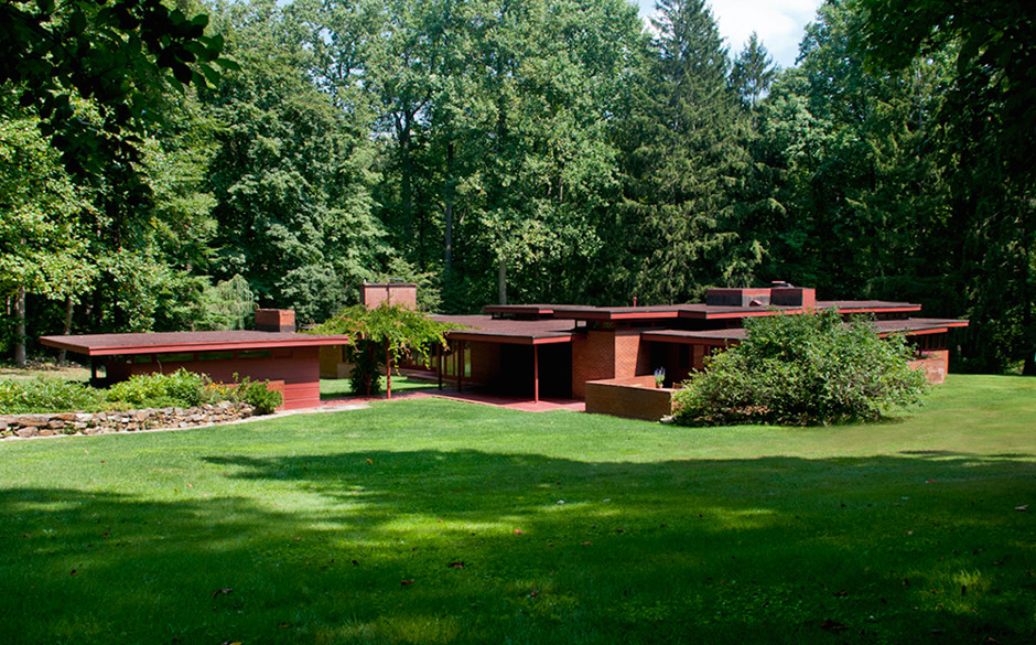 5 Mid-Century Frank Lloyd Wright Houses that Can be Yours!