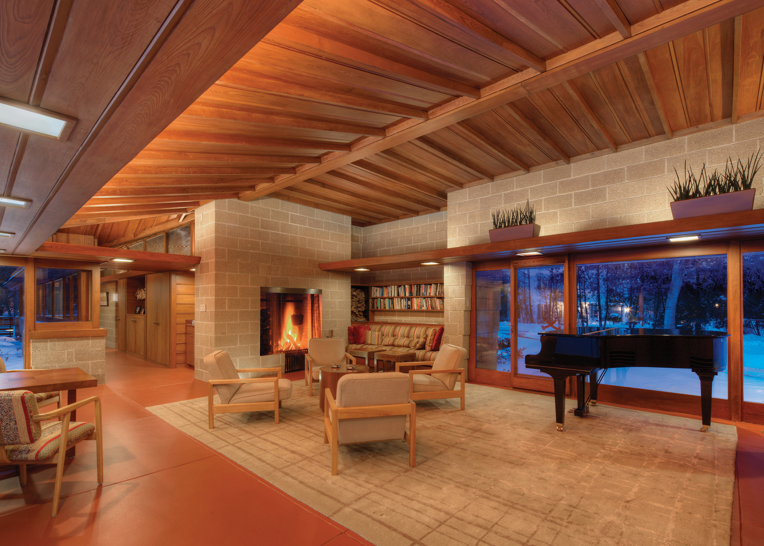 5 Mid-Century Frank Lloyd Wright Houses that Can be Yours!