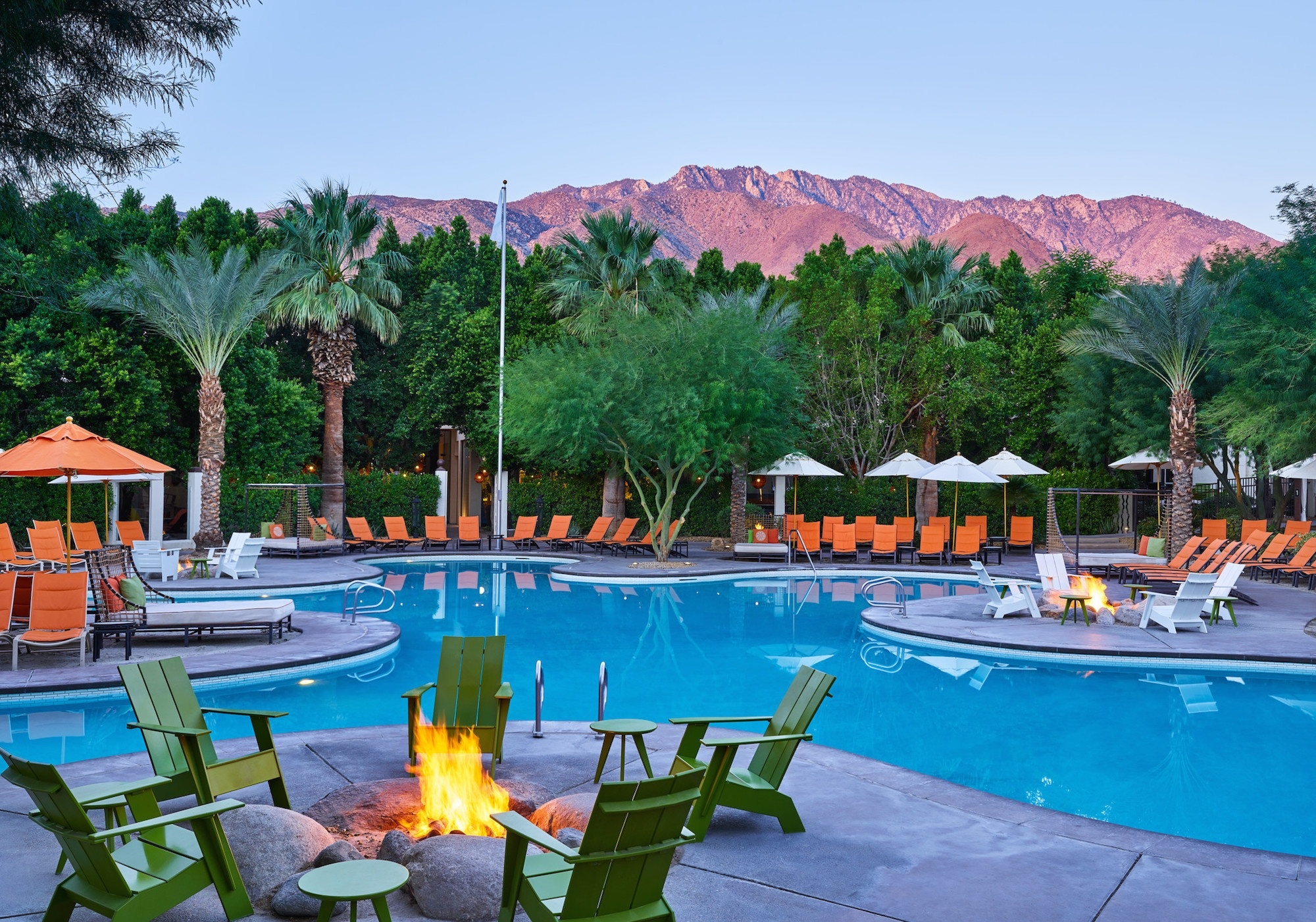 Plan Your Mid-Century Vacations with this Palm Springs Hotel!