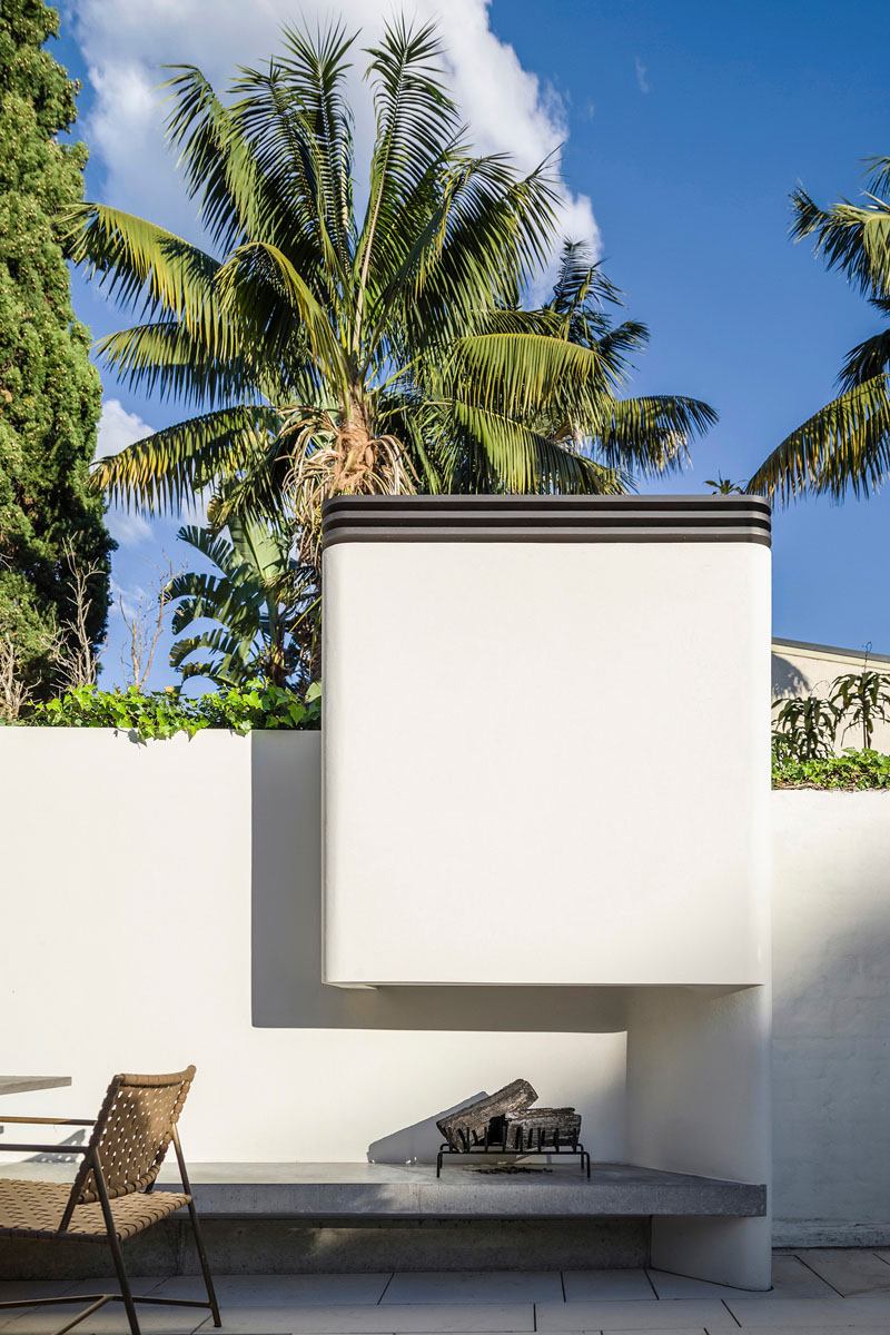 Home Makeover in a Mid-Century Modern Residence in Sydney!