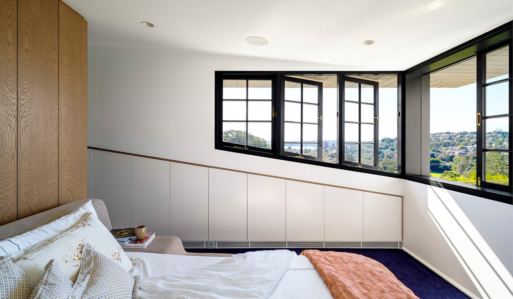 Home Makeover in a Mid-Century Modern Residence in Sydney!