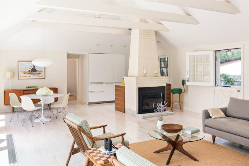 Redesigning a summer cottage with a mid-century style
