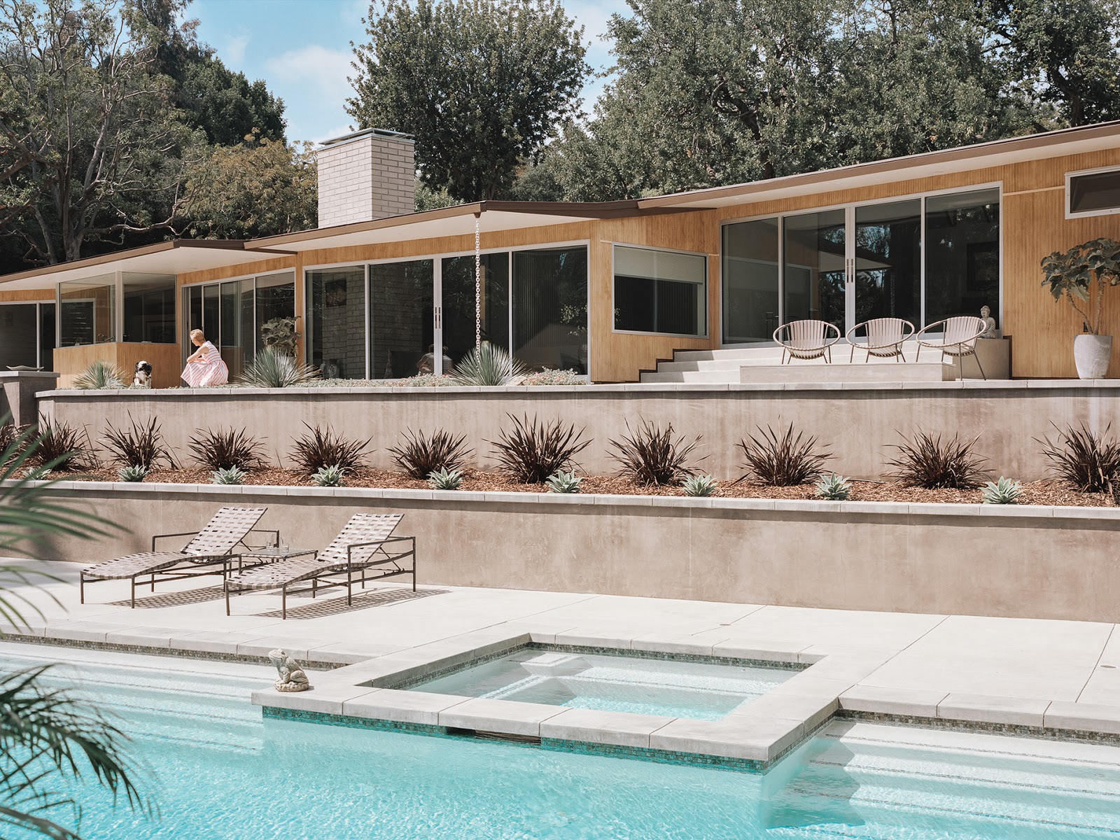Time to Change your Outdoors with these Backyard Ideas