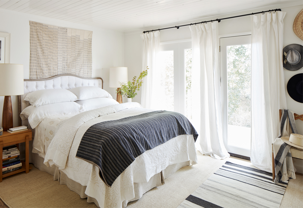 A Mid-Century Modern Home in Sonoma with a Country Inspiration