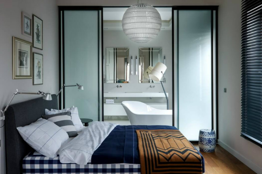 Art Nouveau Design Floods a Mood Works Updated Apartment
