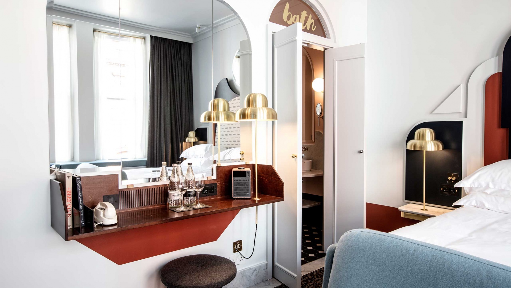 Hotel in London- Channeling the 70's Boho Chic Vibe