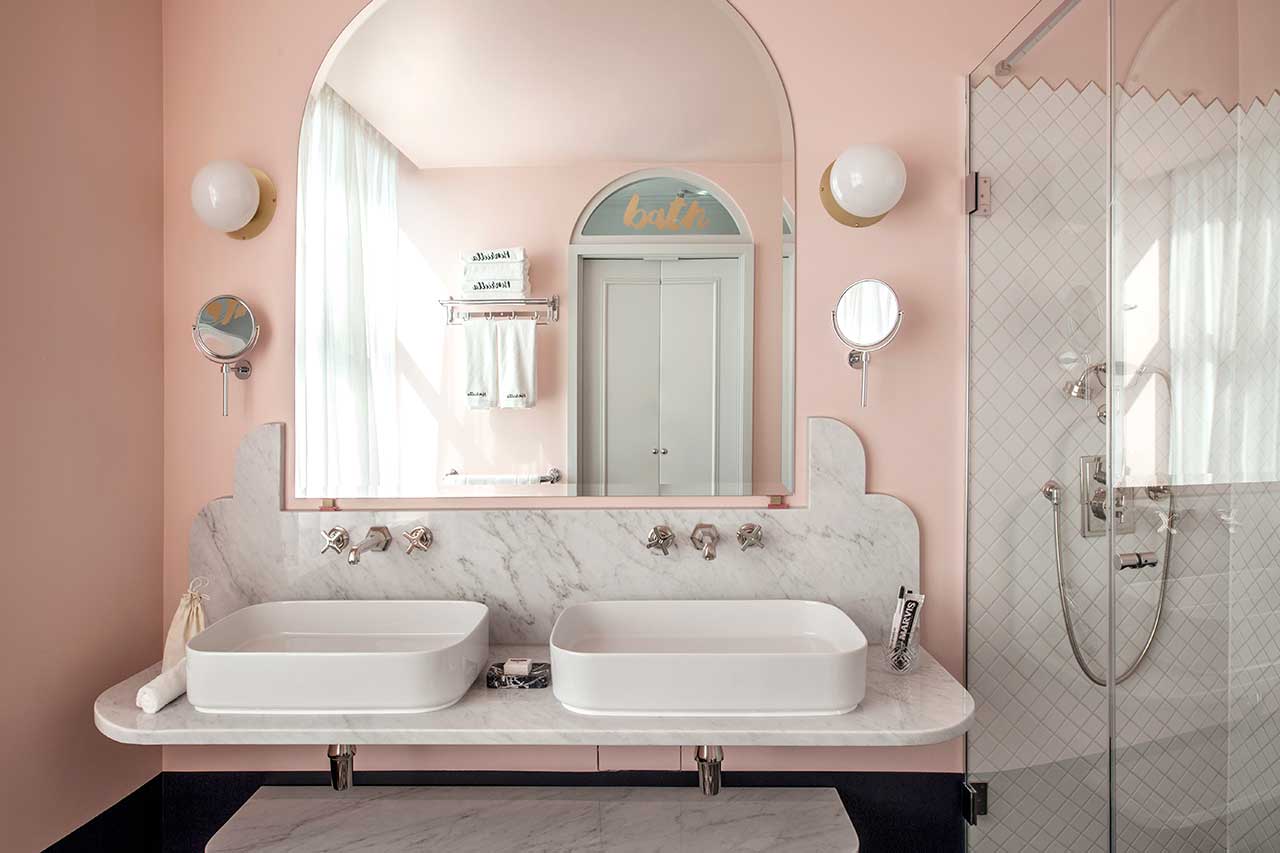 Hotel in London- Channeling the 70's Boho Chic Vibe