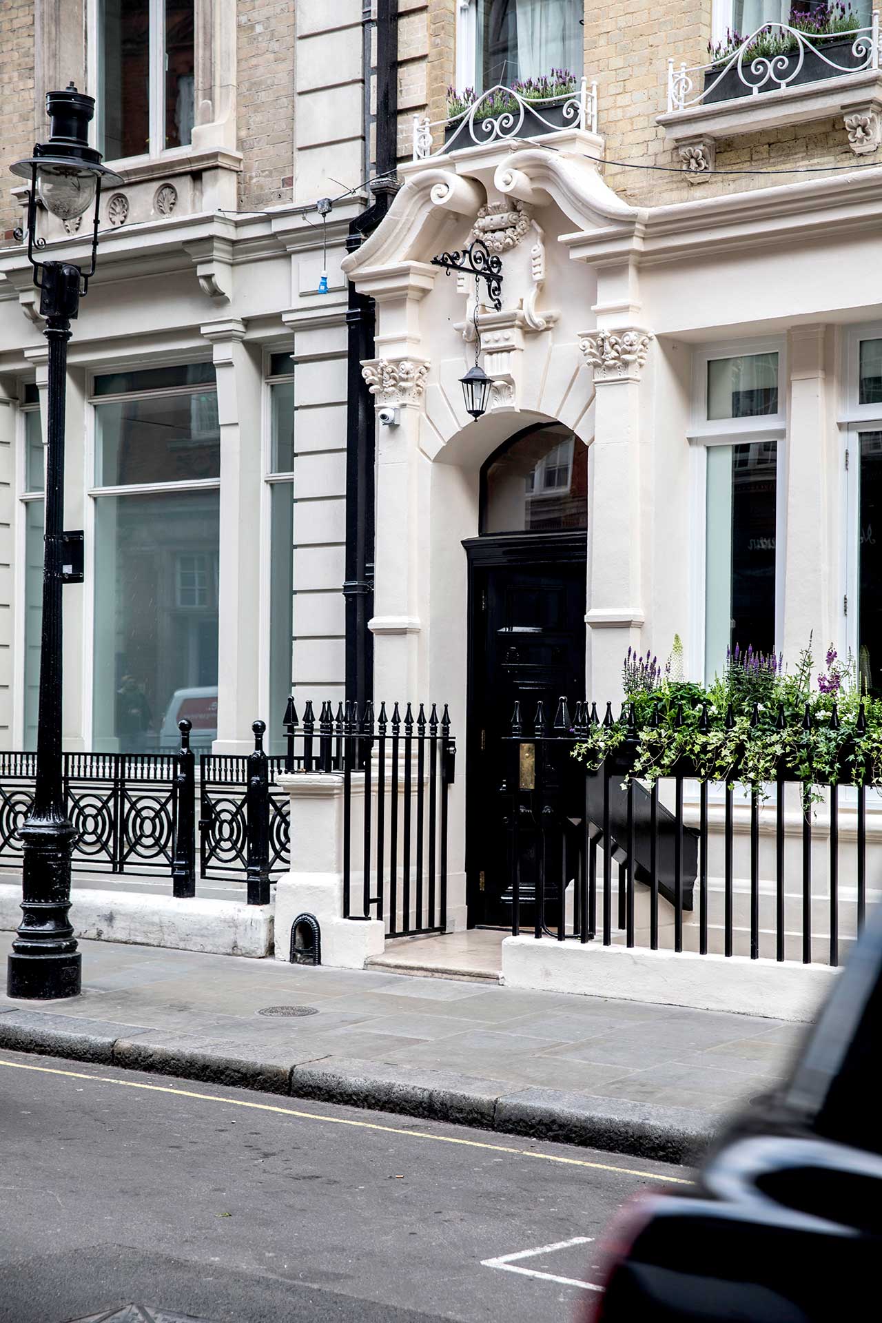 Henrietta Hotel in London- Channeling the 70's Boho Chic Vibe