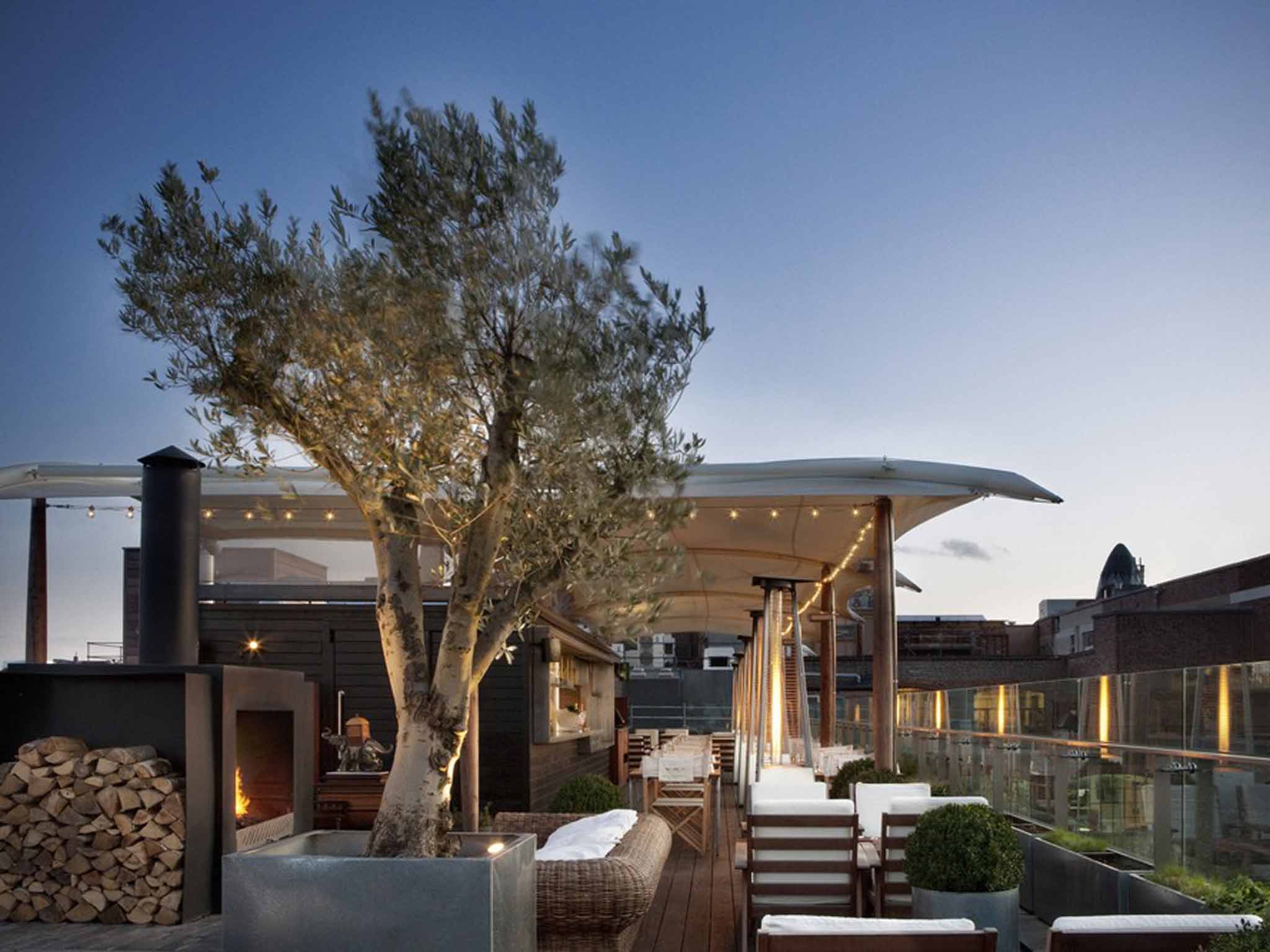 The Best Hotels in London for All Design Lovers During 100% Design!