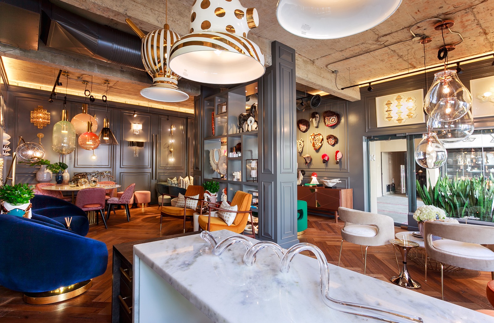 This Interior Design Showroom Boasts the Best of Mid-Century Design