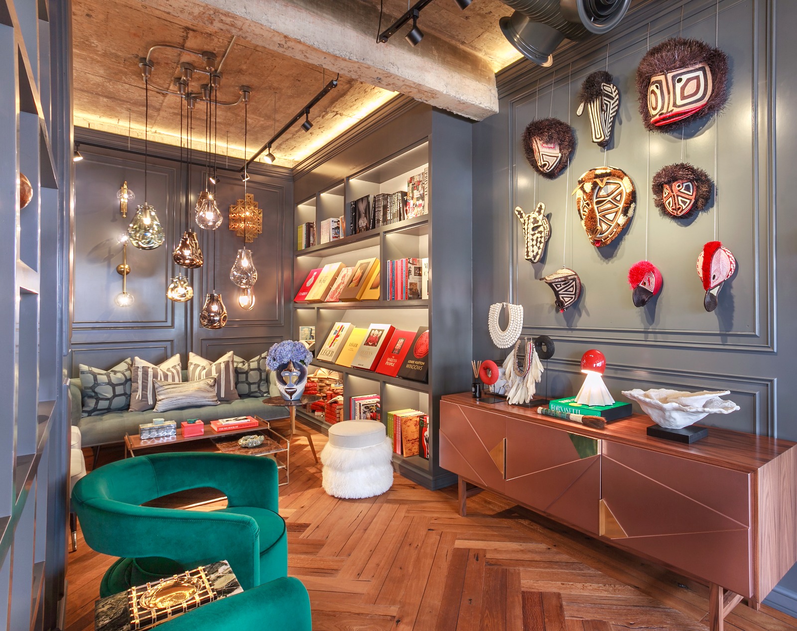 This Interior Design Showroom Boasts the Best of Mid-Century Design