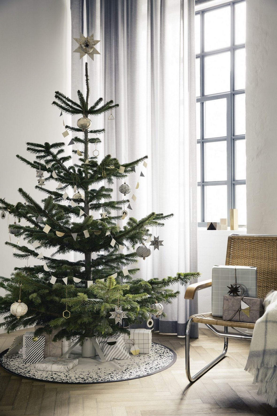 You Can Thank Us Later- 7 Scandinavian Christmas Trees You Will Love_1