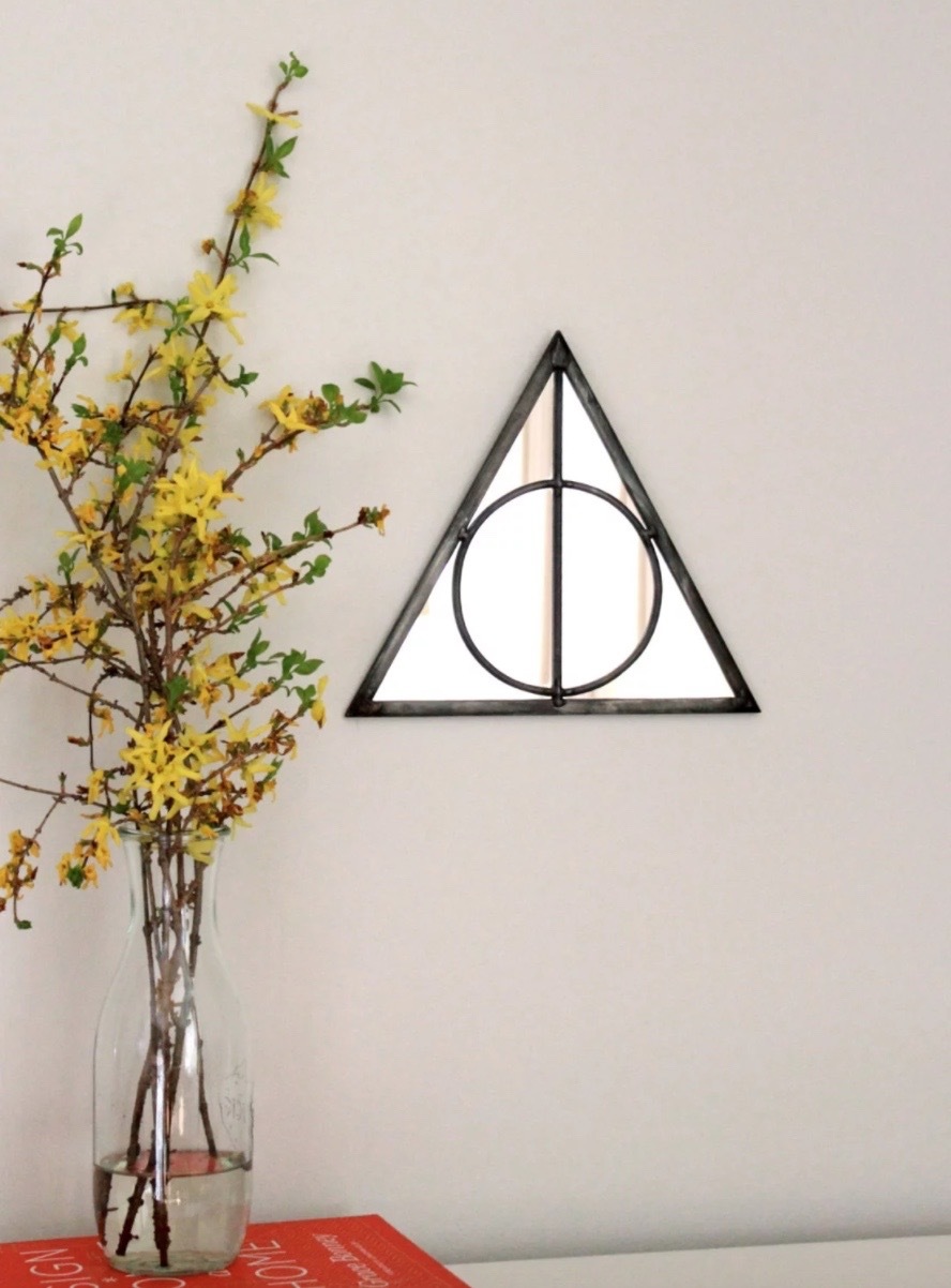 10 Bedroom Mirrors That'll Make Your 2018 Absolutely Magical