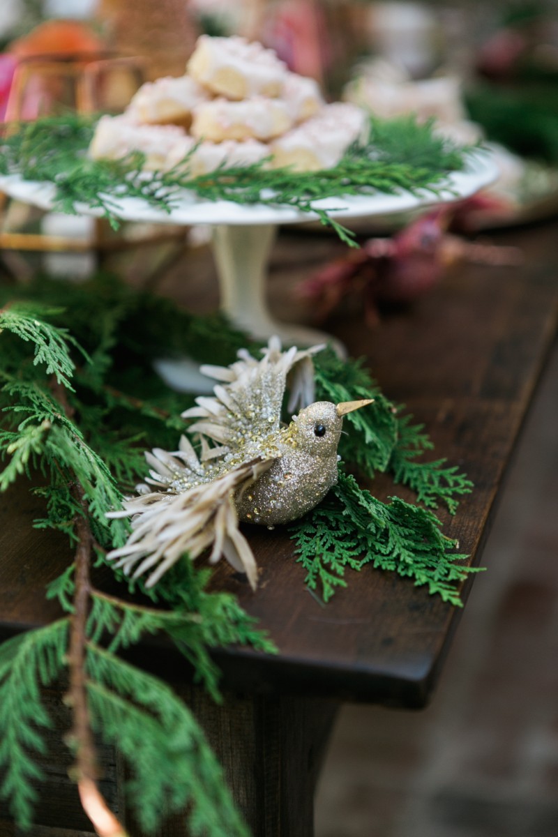 How to Do Christmas Table Decorations Like a Pro Just in Time