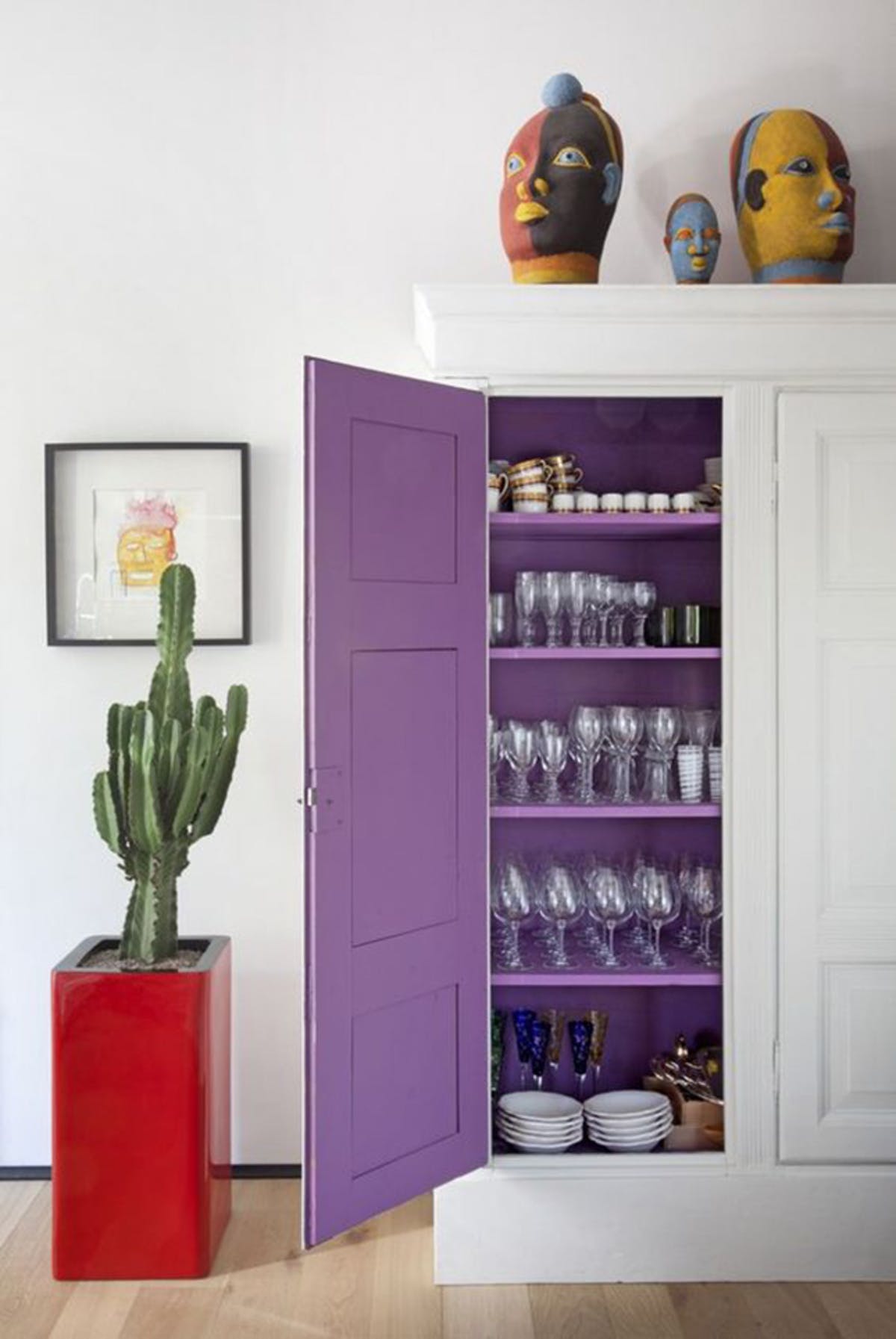 7 Essential Ways to Make UltraViolet the Star of Your Home Decor_1