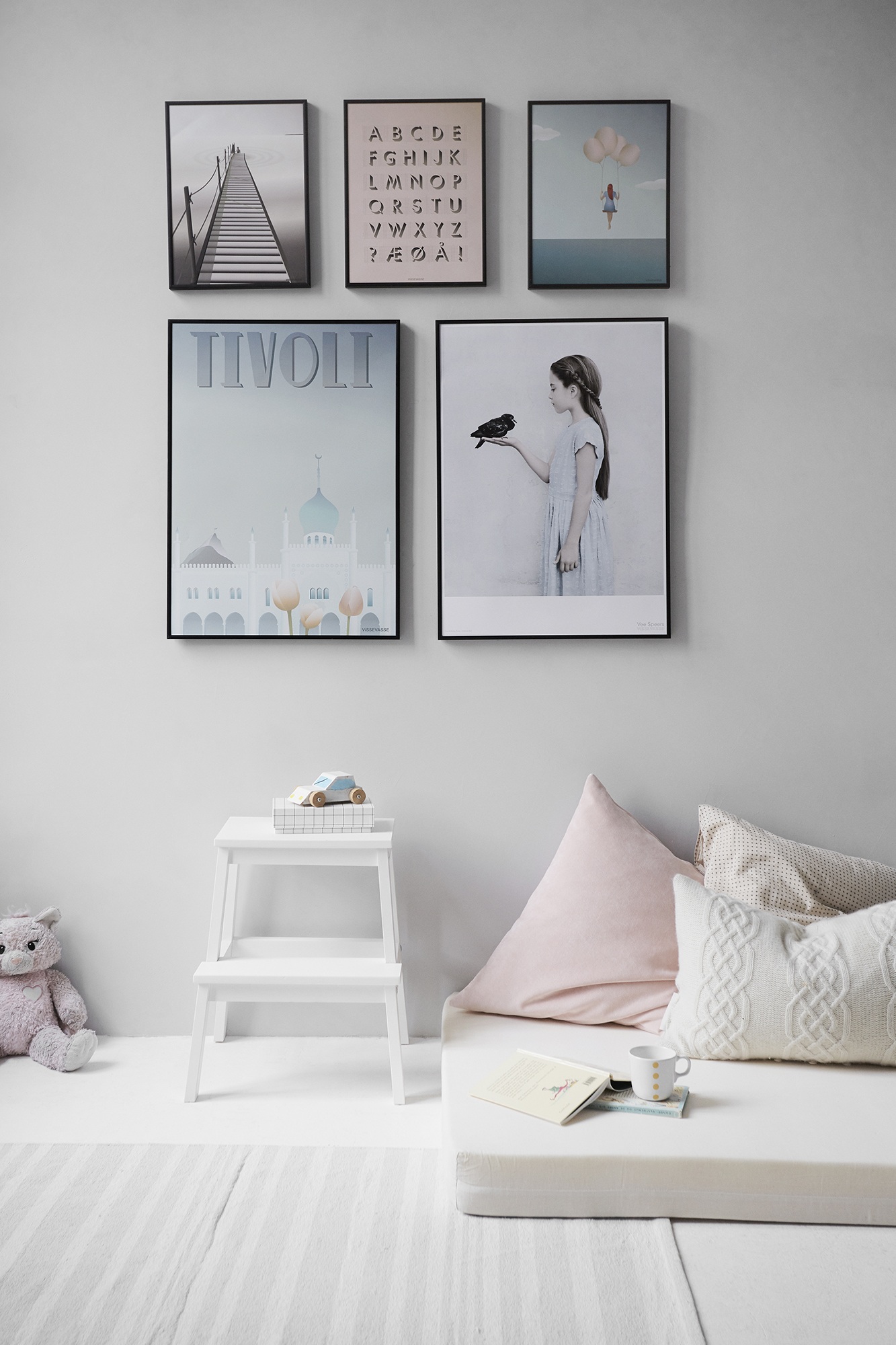 9 Bedroom Color Schemes for People Who Like to Keep it Trendy_3
