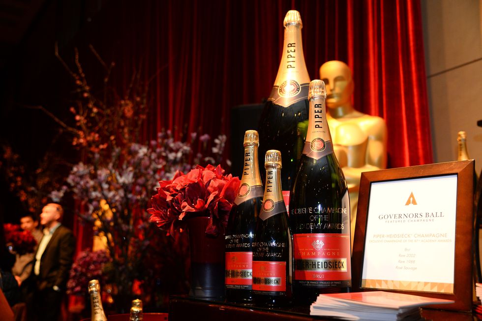 How to Throw the Best Oscar Themed Party Before It's Too Late!_5