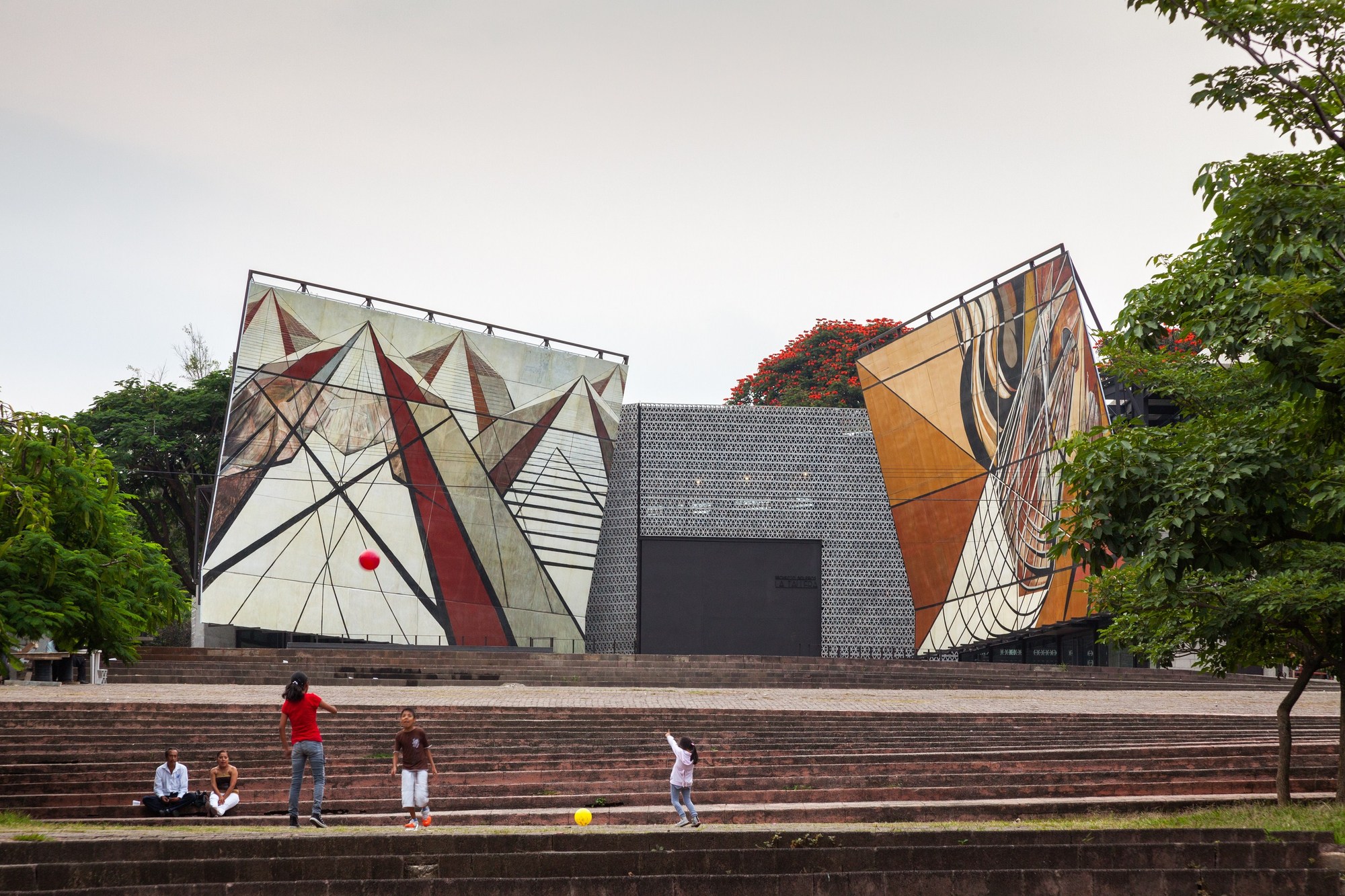 Serpentine Pavilion 2018- What You Didn't Know About Frida Escobedo_2