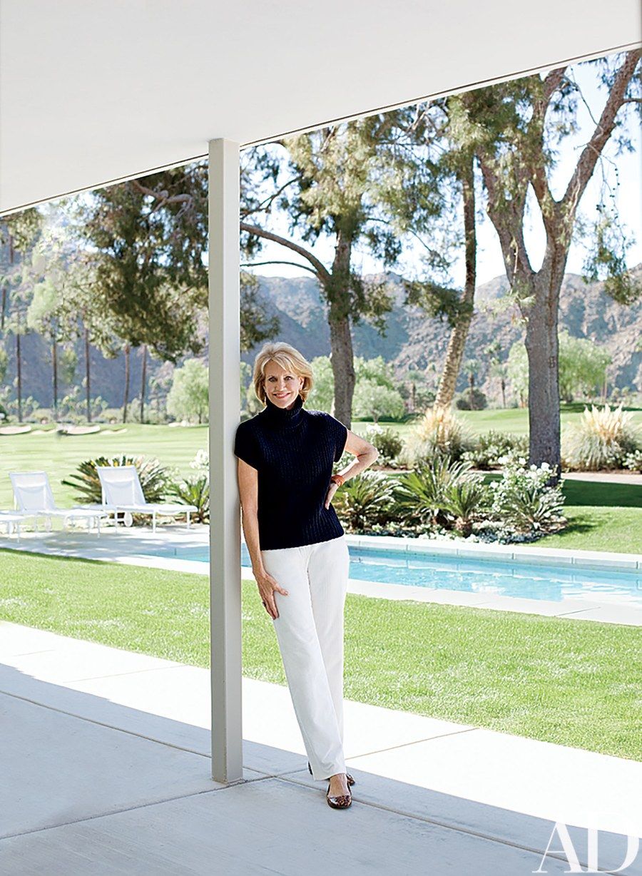 A Mid-Century Modern Retreat in Palm Springs by Emily Summers_3