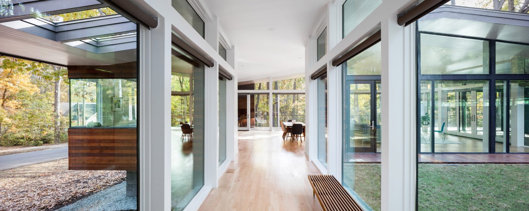 This House in North Carolina was Inspired by Mid-Century Architecture_4