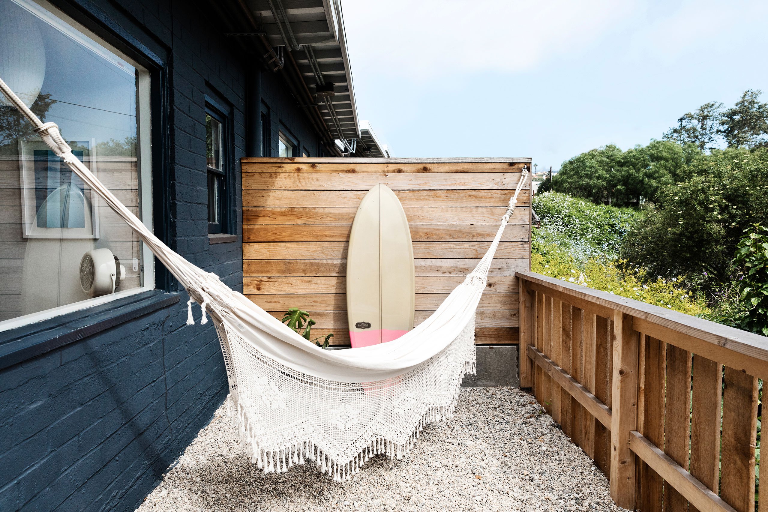 This Old Hollywood Stars Hideway Was Turned into a Trendy Malibu Hotel_1