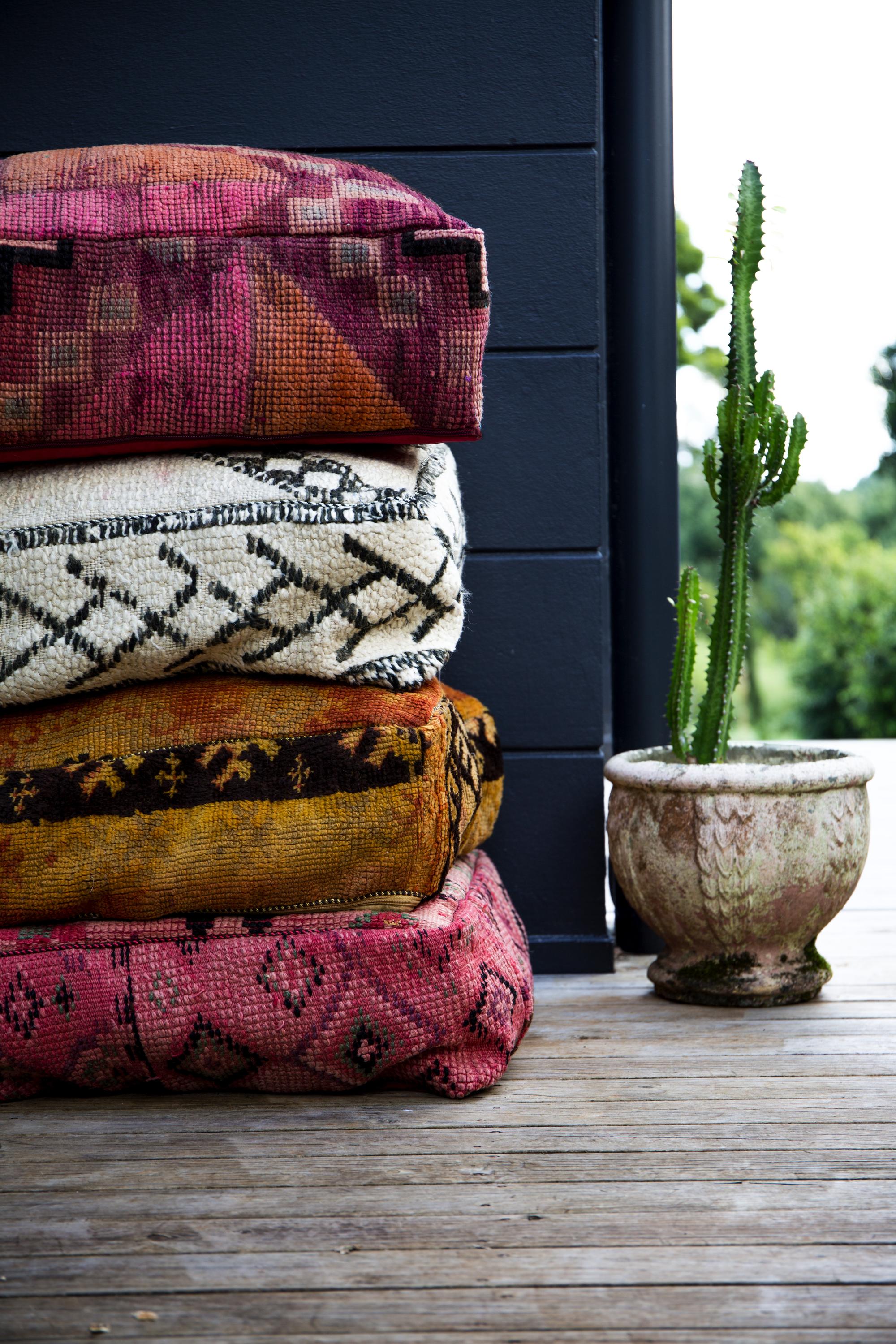 Moroccan Home Decor Ideas You'll Want to Get for Your City Apartment_8