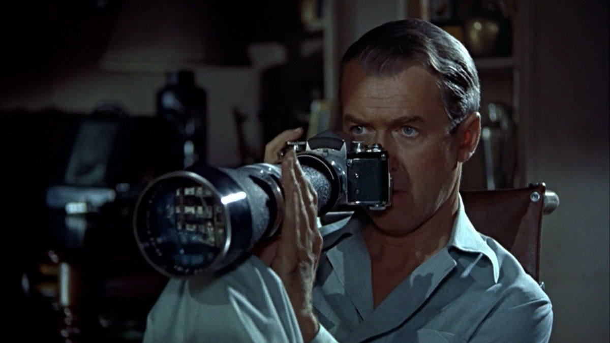 Rear Window- A Retrospect on the Best Classic Movies_2