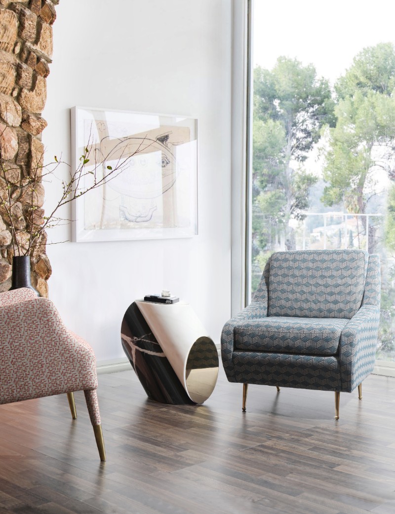 The Secret to Making a Mid-Century Table Work in a Contemporary Home_1