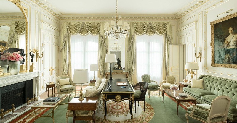 Top 8 Luxury Hotels In Paris You'll Fall In Love With In Seconds