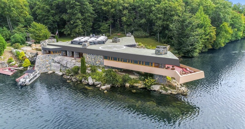 A Frank Lloyd Wright Inspired House On The Market For $12.9M_3