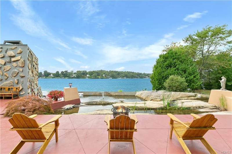 A Frank Lloyd Wright Inspired House On The Market For $12.9M_3