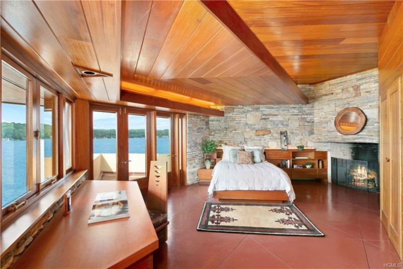 A Frank Lloyd Wright Inspired House On The Market For $12.9M_3
