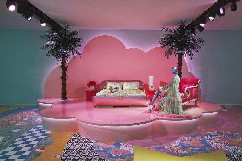 Milan Design Week Versace Steals Hearts With A Stunning Exhibition_4