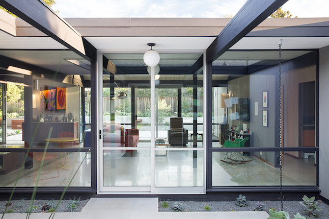 Bringing Mid-century Modern style to a Silicon Valley Home_1405 mid-century modern Bringing Mid-century Modern style to a Silicon Valley Home Bringing Mid century Modern style to a Silicon Valley Home 1405