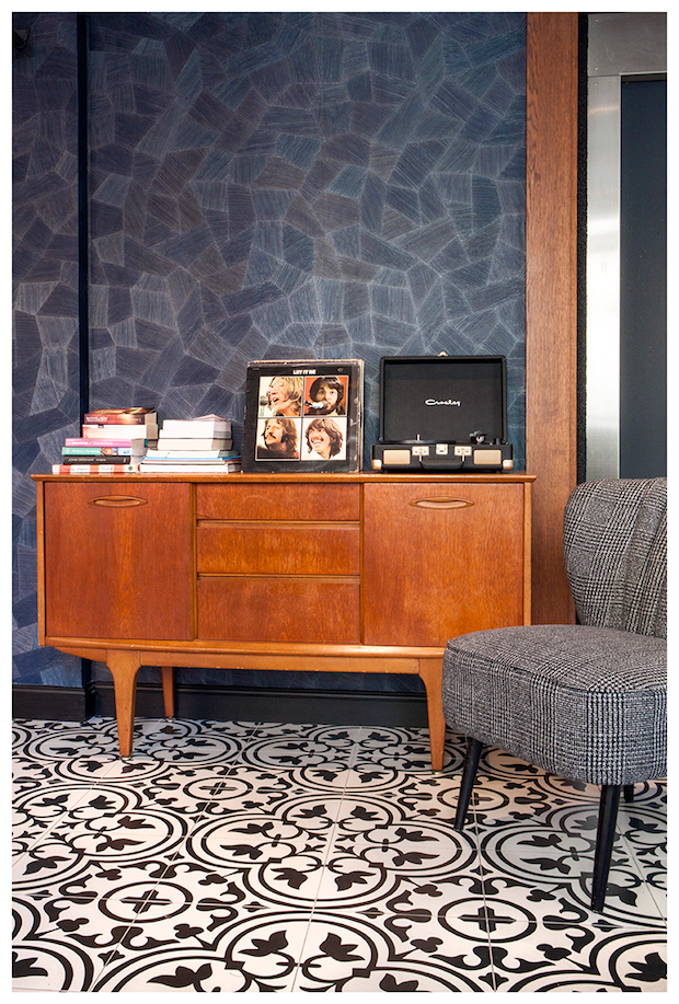 Belle Époque – Midcentury Modern & Lighting together in the same space_Living_room_Andre_Latin2 Midcentury Modern Belle Époque – Midcentury Modern & Lighting together in the same space Belle E  poque     Midcentury Modern Lighting together in the same space Living room Andre Latin2
