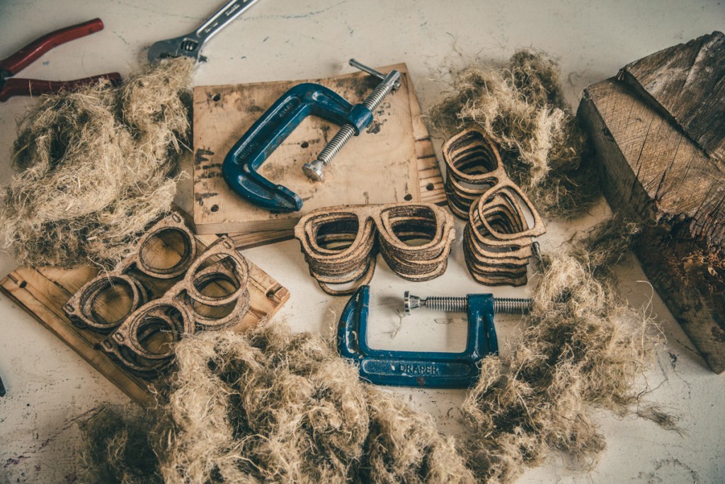 hemp-eyewear_sustainable-handcrafted-sunglasses-80 Eyewear Hemp Eyewear: Sustainable & Handcrafted Sunglasses Hemp Eyewear Sustainable Handcrafted Sunglasses 80 1024x683