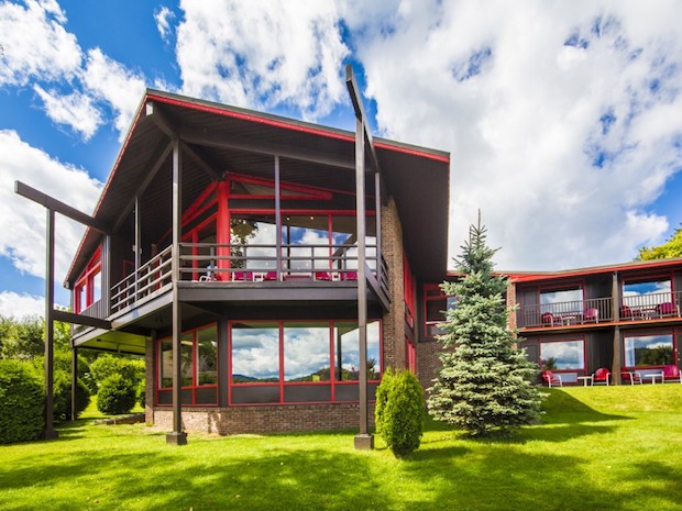 lake-house-a-hotel-in-nyc-inspired-in-trail-maps_1121 Lake house Lake house a Hotel in NYC inspired in trail maps Lake house a Hotel in NYC inspired in trail maps 1121
