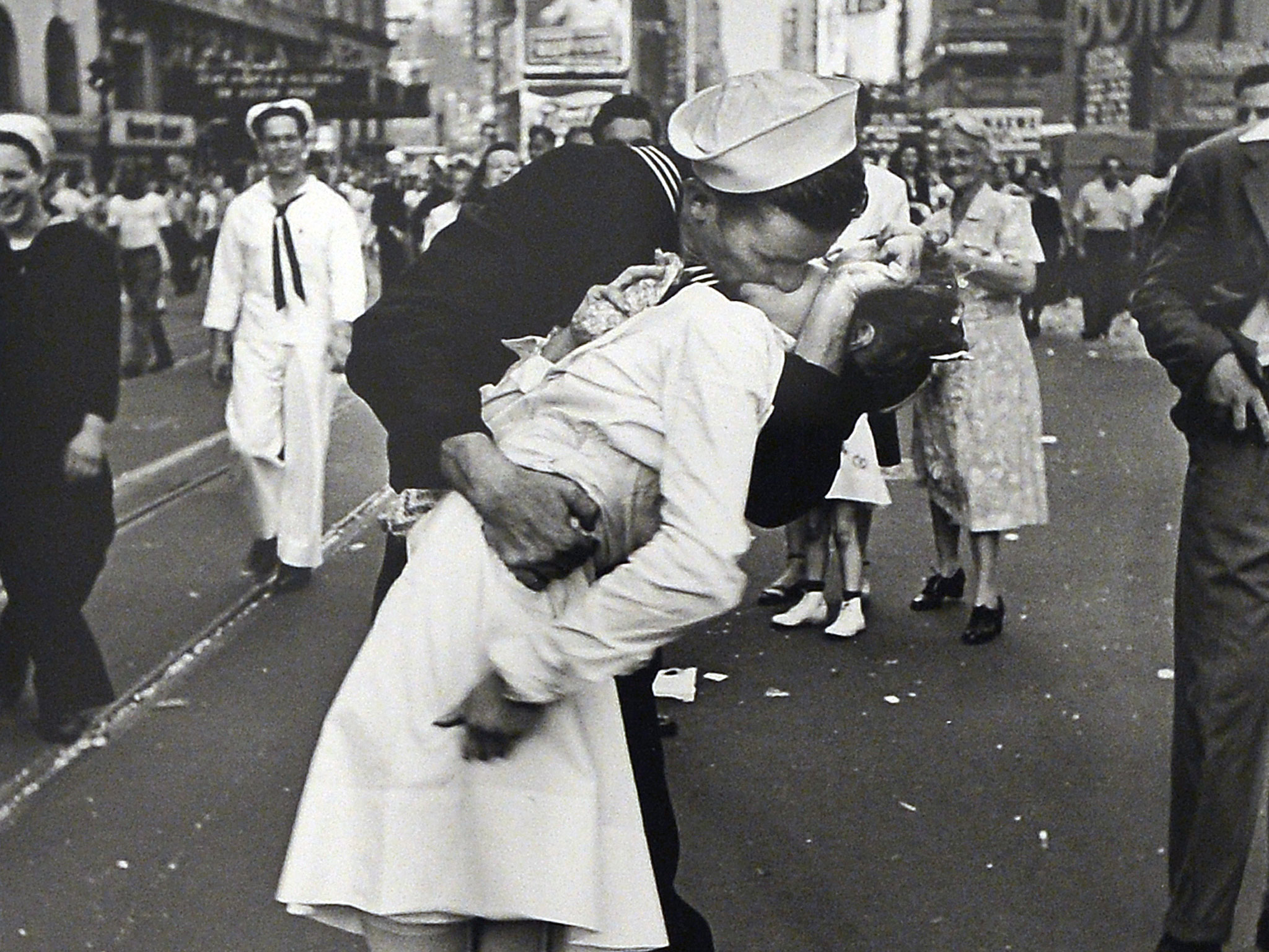 la-me-greta-friedman-20160910-snap la-me-greta-friedman-20160910-snap Greta Friedman photo greta friedman Greta Friedman, the nurse from the iconic photo of WWII dies at 92 la me greta friedman 20160910 snap