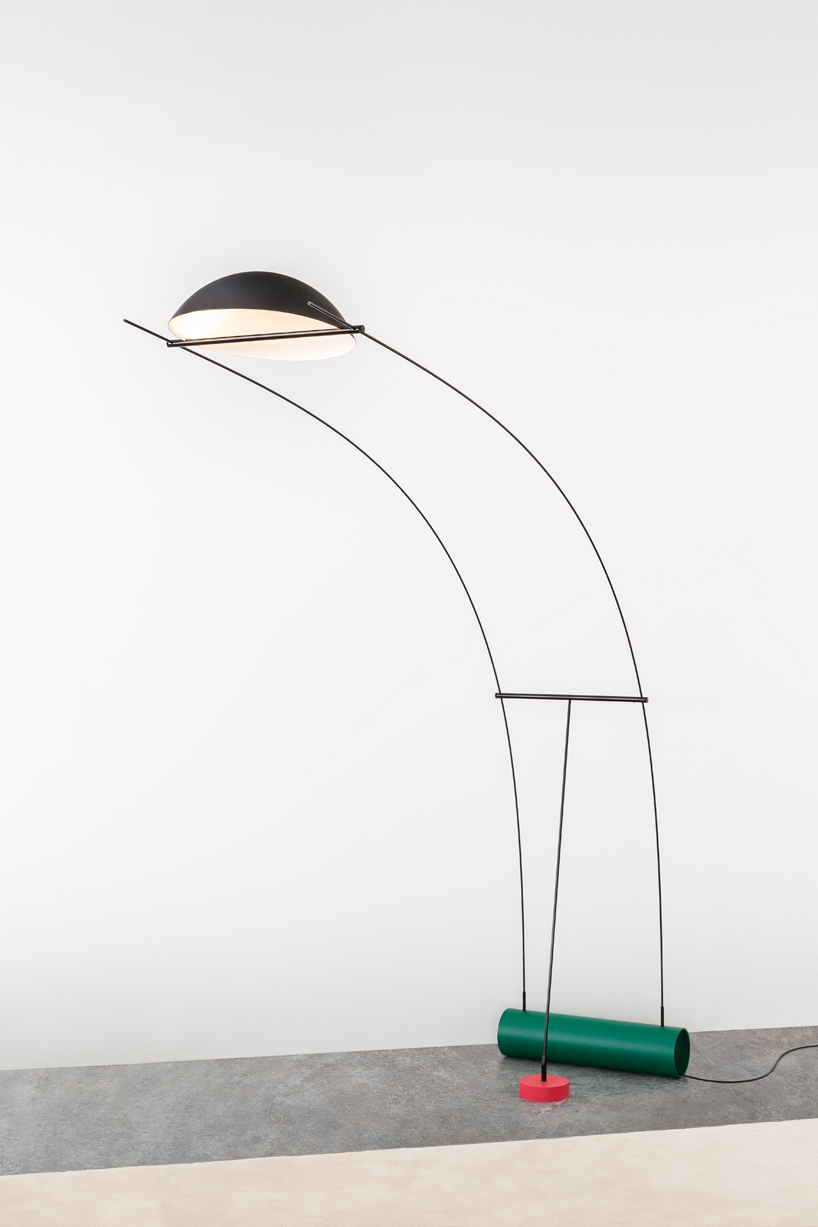 4 4 Brussels-based design gallery victor hunt debuts Tomás Alonso’s ‘contemporary salon’ during the salon art+design fair in new york, following which it will be recreated at design Miami/ 2016. aiming to rival the timeless aesthetic and compliment the quality of the great design masters, the presentation is a foretaste of the upcoming Vaalbeek residence — an in-depth refurbishment and redesign of a modest forest edge house in Belgium. Tomás Alonso A Timeless, Contemporary Salon by Tomás Alonso 4